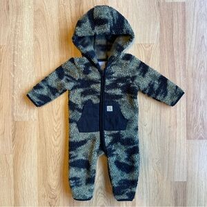 EUC Carhartt Baby Boy Camo Snowsuit/Pram-Hooded One Piece Sherpa